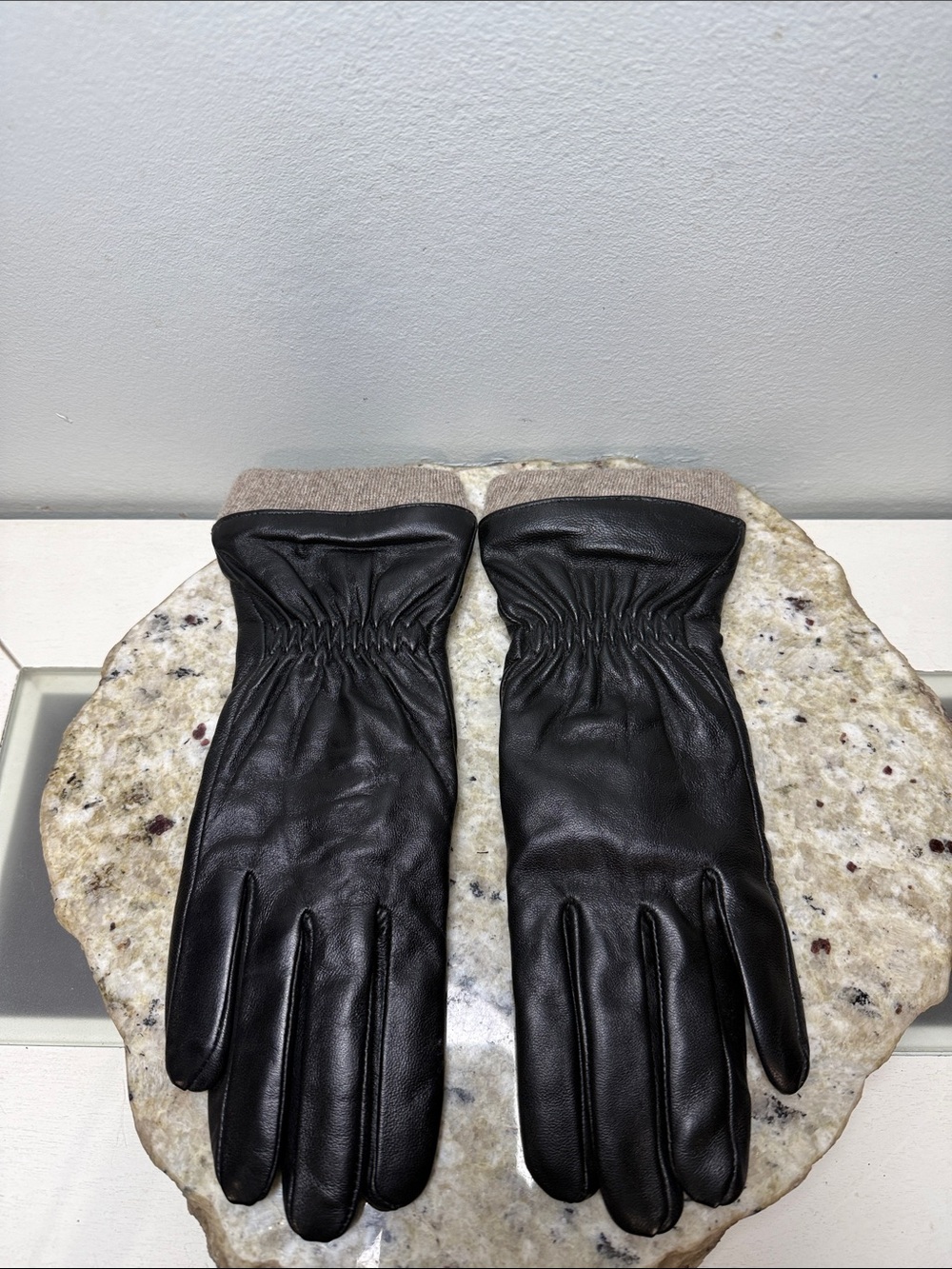 Black Sheepskin Soft Buttery Leather Driving Gloves Knit Cuff Cashmere Lined M